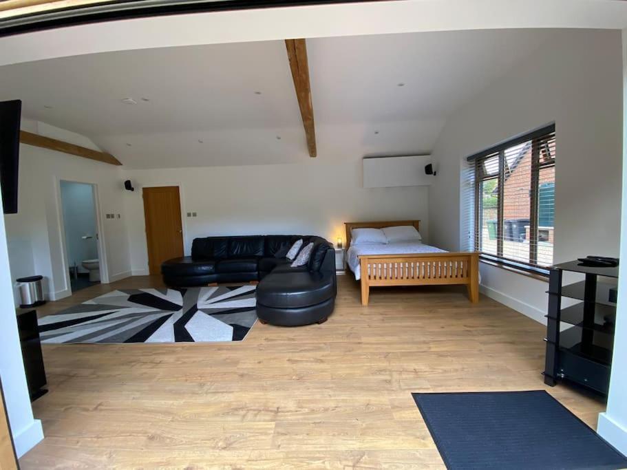 Апартаменты Stansted Airport Luxury Annexe With Parking. Birchanger Экстерьер фото